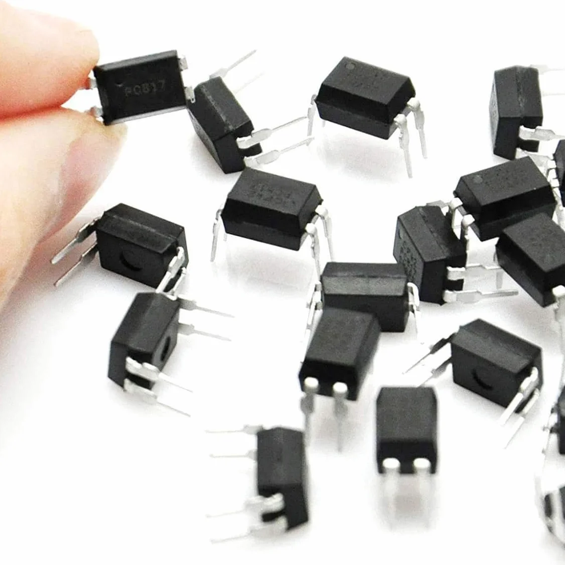 100 szt. PC817C optooptor 2,54 mm DIP 4-pinowy 4-pinowy fotokopler do montażu, piny, do samodzielnego wykonania, DIP-4, odstęp 2,54 mm