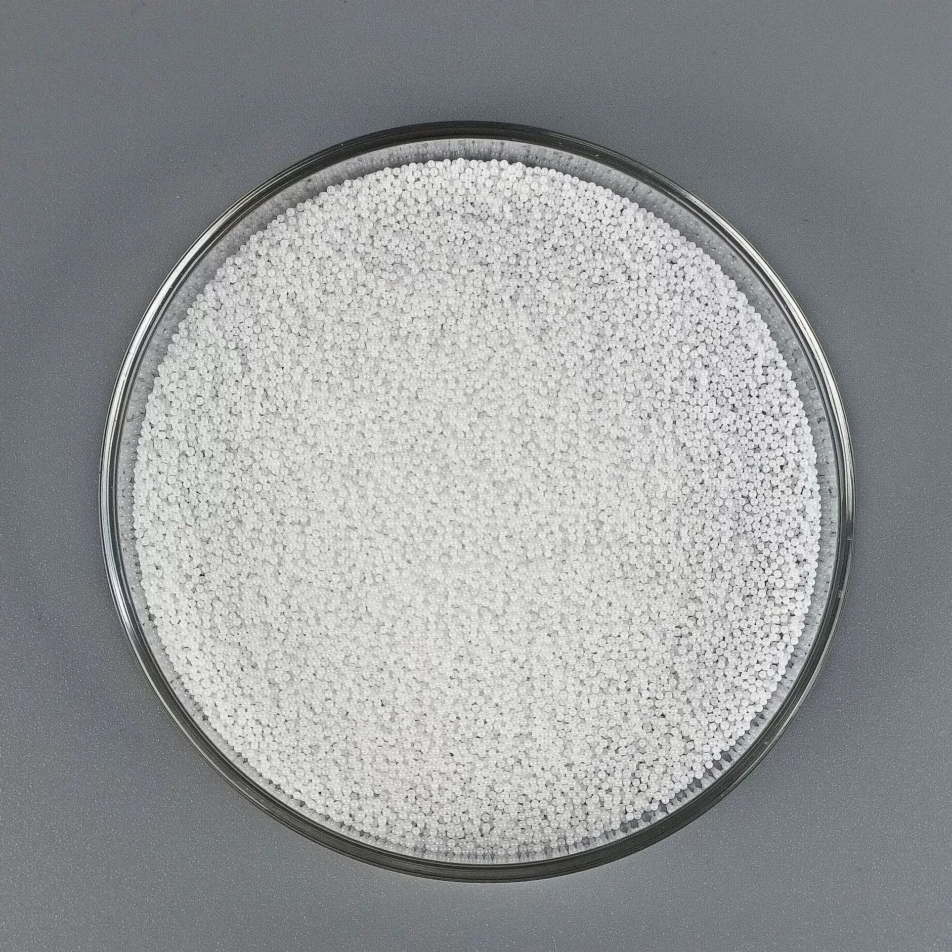 Kulki cyrkonii 95% polerowane ceramiczne kule mielące 0,25–500 mm do młynów piaskowych
