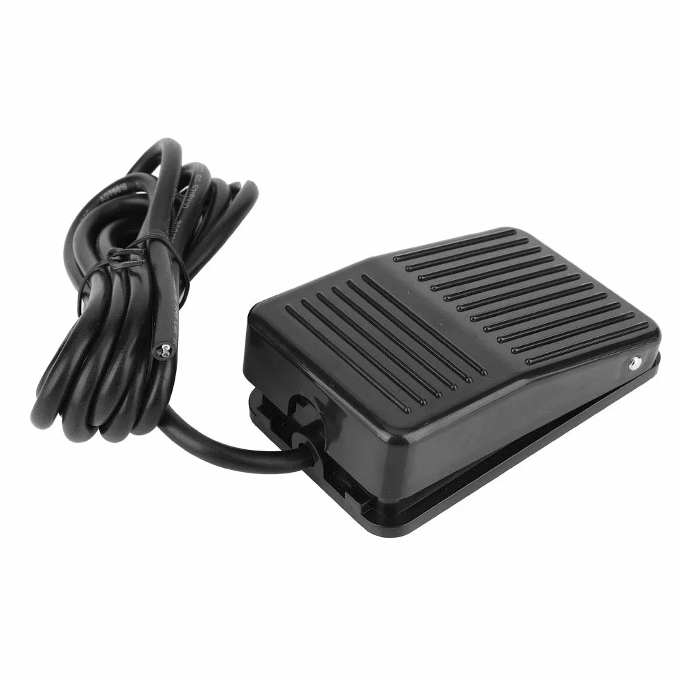 TFS-01 Przełącznik Nożny 250VAC 10A IP67 Wodoodporny Pedał ON Off Chwilowy Czarny (Długość Linki 2 Metry)