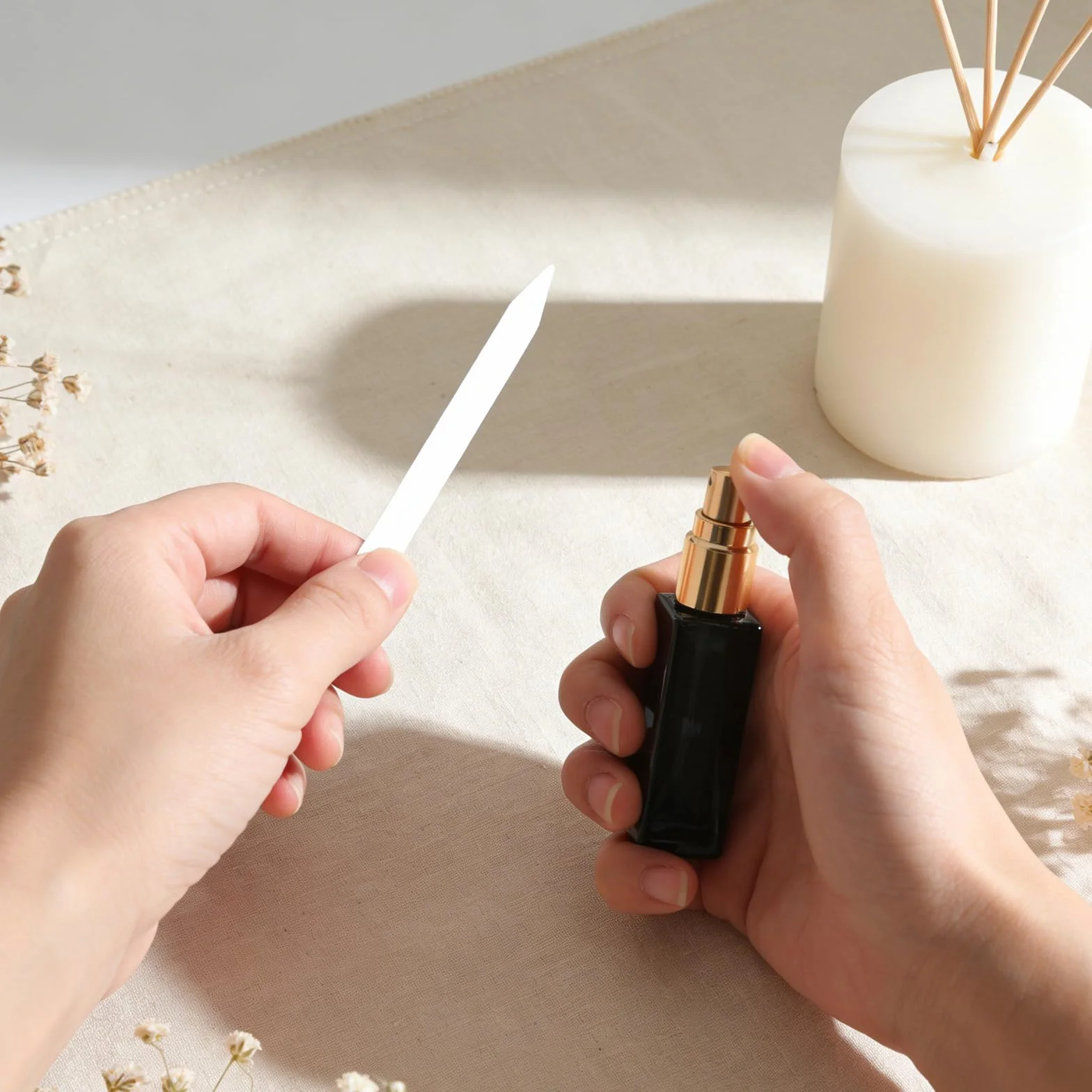 200 sztuk papieru do perfum, paski testowe zapachowe, paski testowe olejków eterycznych, paski testowe zapachowe, do aromaterapii, papier do testowania zapachów do perfum, olejków eterycznych (białe