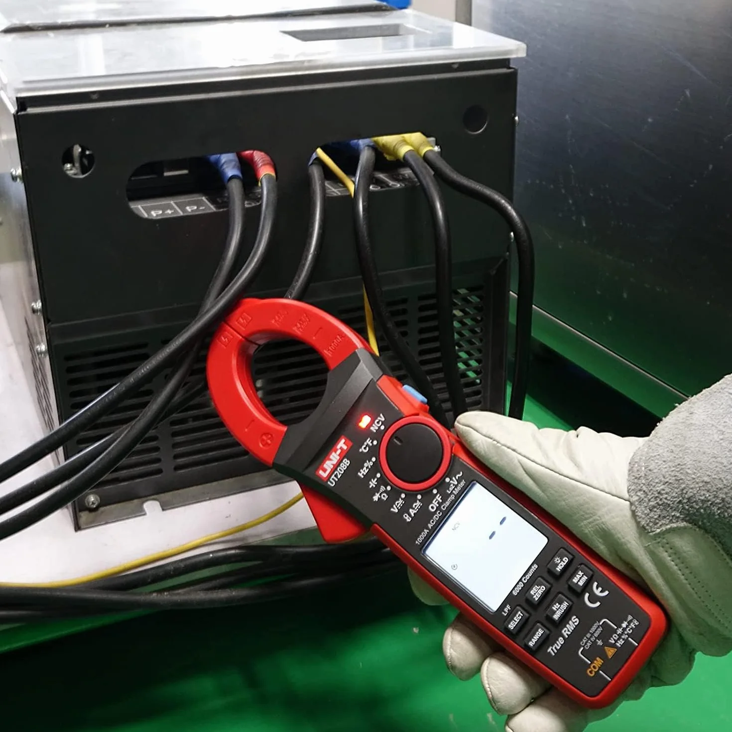 UNI-T UT206B UT207B UT208B Clamp Meter Amperimetrica VFC Electrical Instruments DC/AC Current Voltage Tester Auto Range
