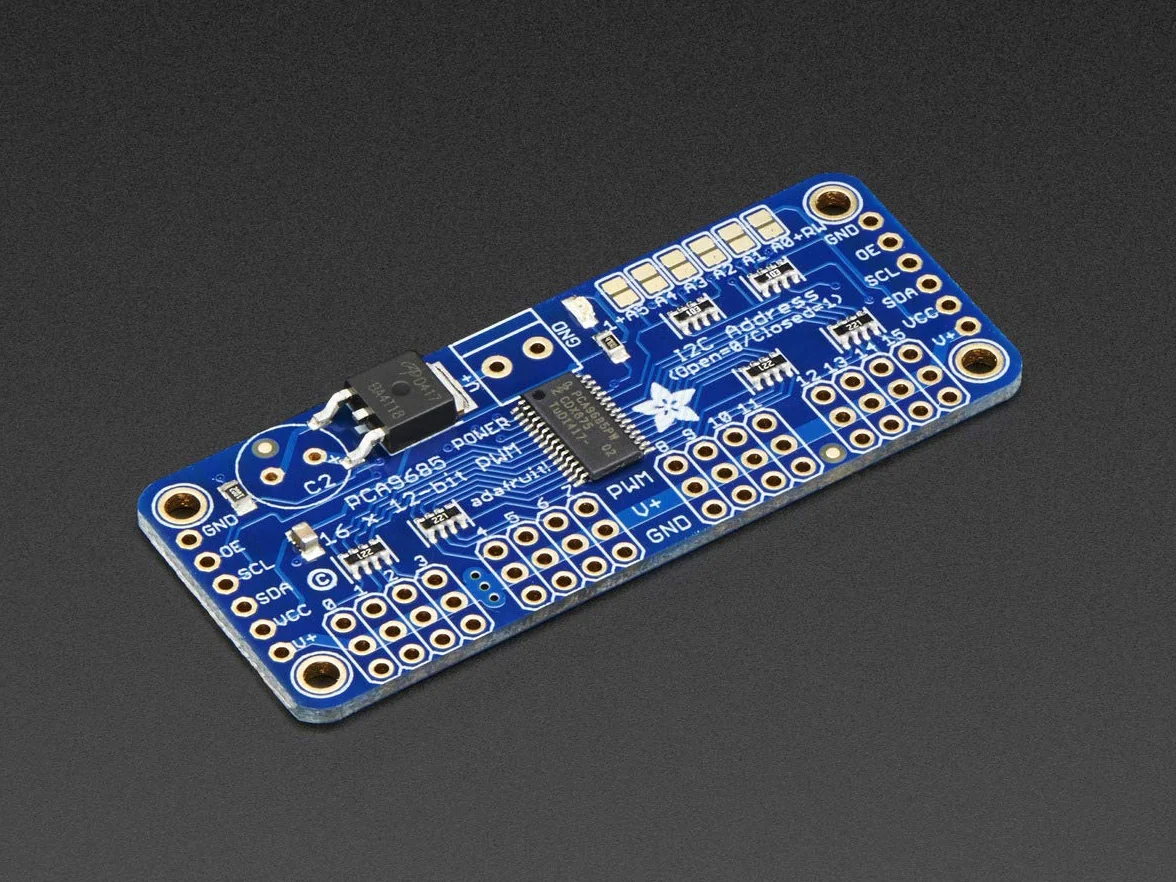 Adafruit 16-kanałowy 12-bitowy sterownik PWM/Servo
