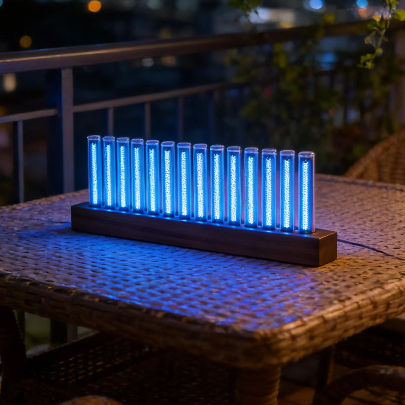 Bezprzewodowy Analizator Dźwięku LED 12 Lamp AGC RGB Wyświetlacz Widma Muzycznego
