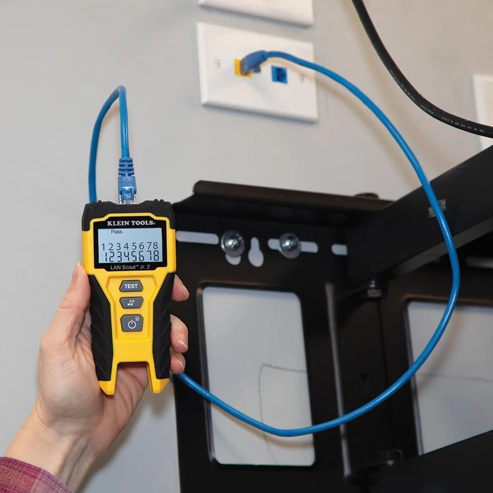 Klein Tools VDV526-200E V LAN Scout Jr. 2 tester kabli sieciowych Cat 3-7 RJ45 z tonerem LCD