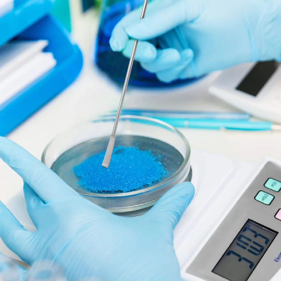 18 sztuk szpatułek laboratoryjnych ze stali nierdzewnej, mikrołyżki do lekarstw, mikroszpatułki, łyżki laboratoryjne, zestaw szpatułek do pobierania próbek z aksamitnym woreczkiem do pudru, żelowych