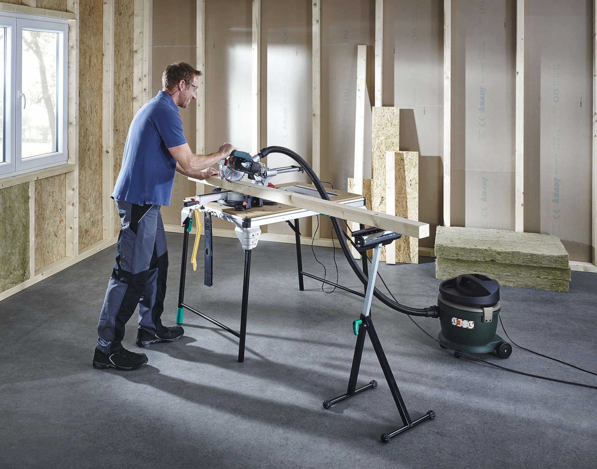 wolfcraft Wielofunkcyjny stojak/podpórka z rolką I 6102300 I Wielofunkcyjny stojak roboczy do podawania i przemieszczania obrabianego materiału
