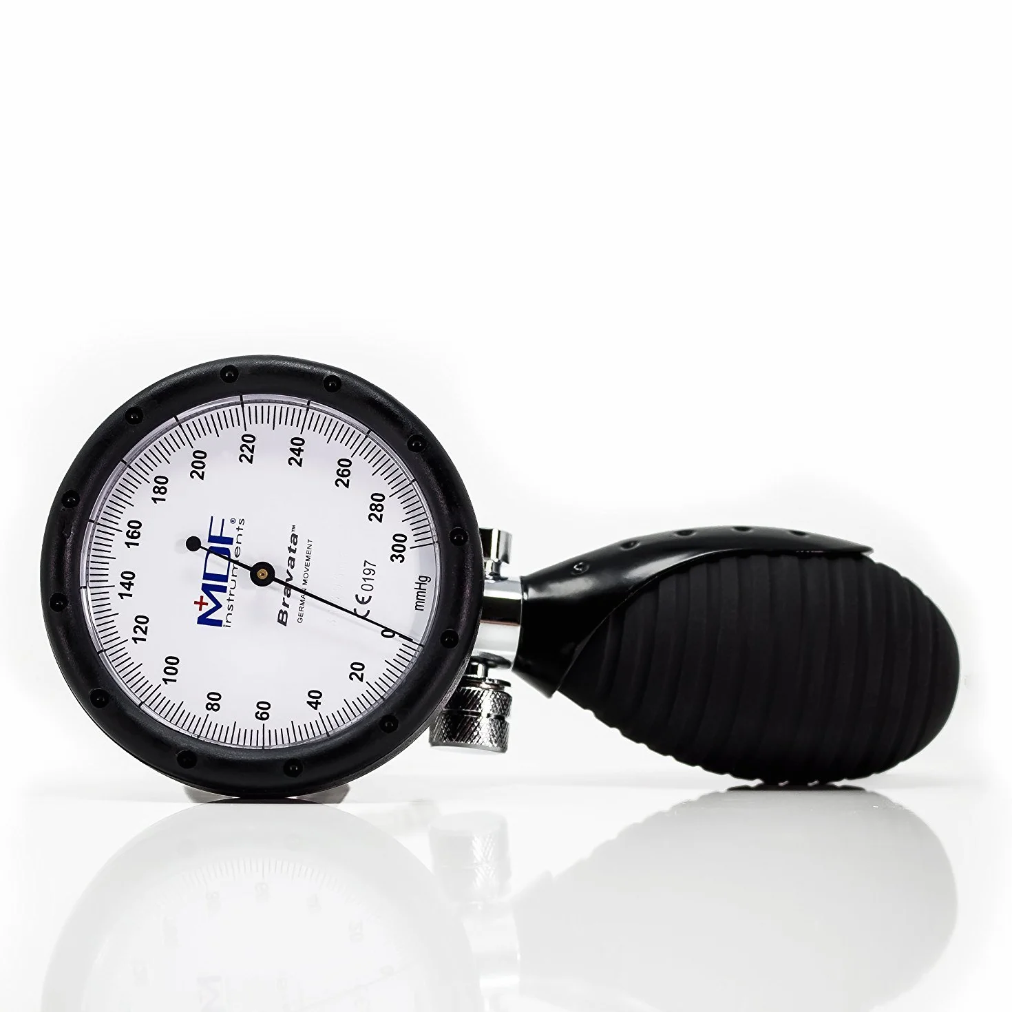 MDF® Bravata® Palm Aneroid sphygmomanometr - profesjonalny pomiar ciśnienia krwi z mankietem o rozmiarze dla dorosłych w zestawie - szary (MDF848XPD-12)